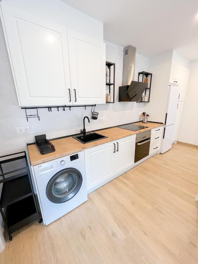 Lovely Flat Torremolinos Center 2 Bedrooms ภายนอก รูปภาพ
