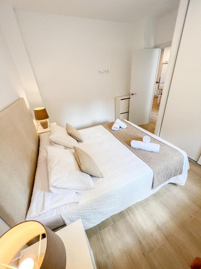 Lovely Flat Torremolinos Center 2 Bedrooms ภายนอก รูปภาพ